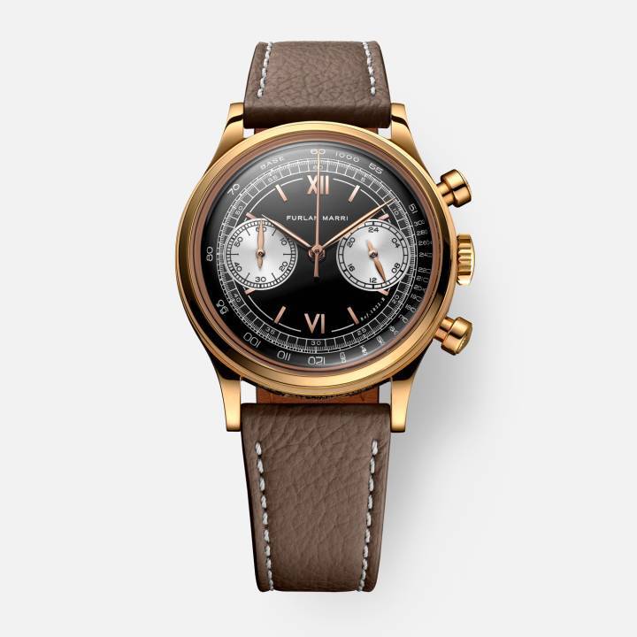 Le chronographe lancé par la jeune marque Furlan Marri s'inspire d'un chronographe étanche Patek Philippe fabriqué dès les années 1940 et surnommé «Tasti Tondi» en référence à ses poussoirs distinctifs.