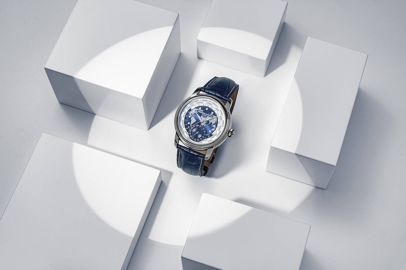 Frédérique constant Classics Worldtimer Manufacture 