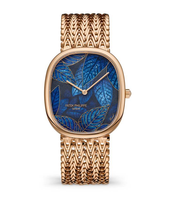 Patek Philippe Golden Ellipse Blue Leaves (2025) en émail cloisonné et émail paillonné, enrichie de peinture miniature.