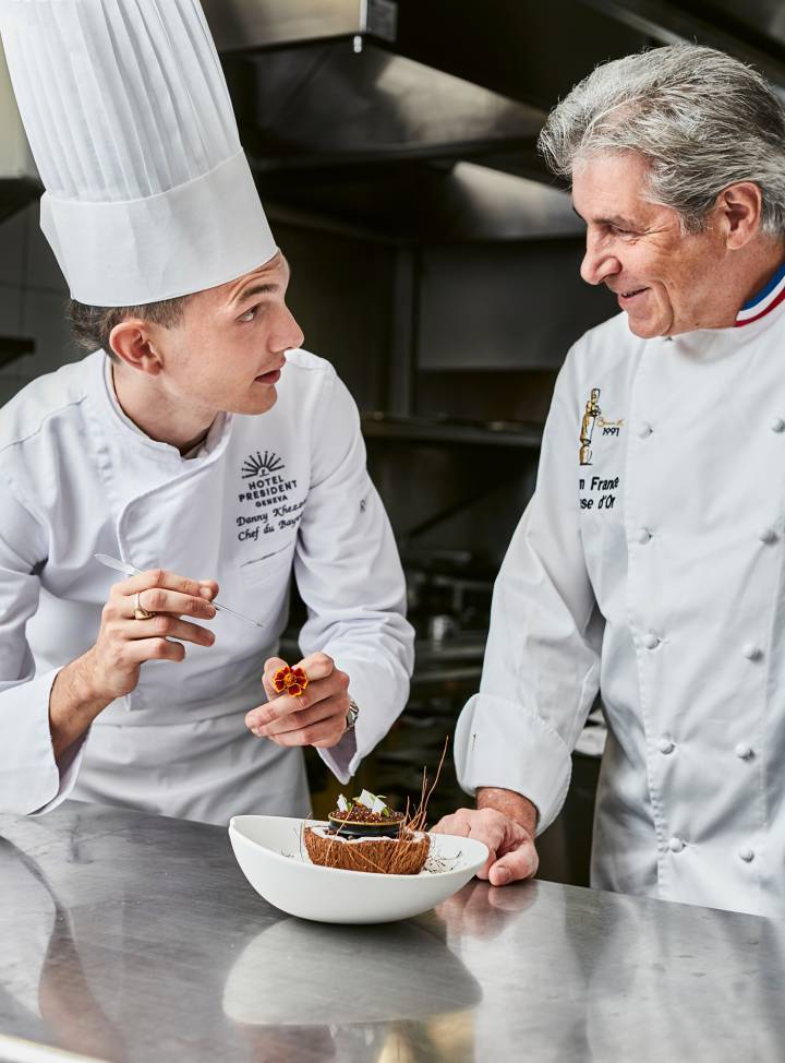 Danny Khezzar avec le Chef Michel Roth au Bayview.