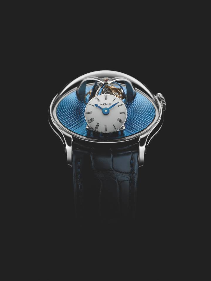  MB&F Legacy Machine Thunderdome (2019). Première collaboration entre les horlogers Éric Coudray et Kari Voutilainen, le calibre exclusif «TriAx» possède trois axes tournant à des vitesses vertigineuses de 8, 12 et 20 secondes. 