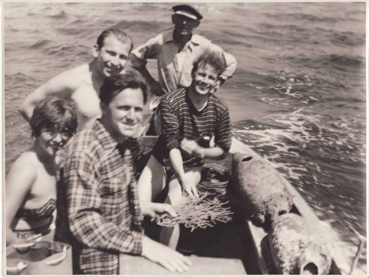 Jean-Jacques Fiechter, co-CEO de Blancpain de 1950 à 1980, en expédition de plongée dans le sud de la France