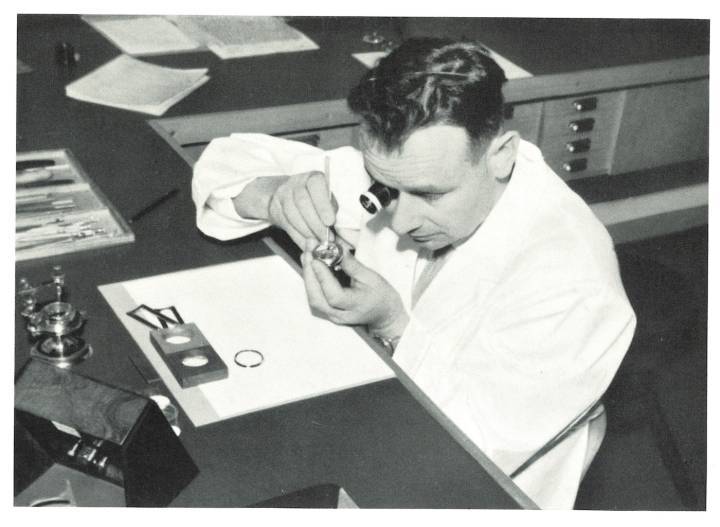René Gygax en 1957, l'un des chronométreurs de Zenith ayant réglé le Calibre 135-O