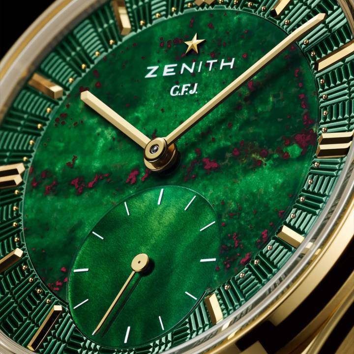 La collection G.F.J. équipée du Calibre 135 se décline dans une nouvelle édition limitée de 161 exemplaires en or jaune, dotée d'un cadran spectaculaire en jaspe sanguin, dans un boîtier de 39,5 mm.