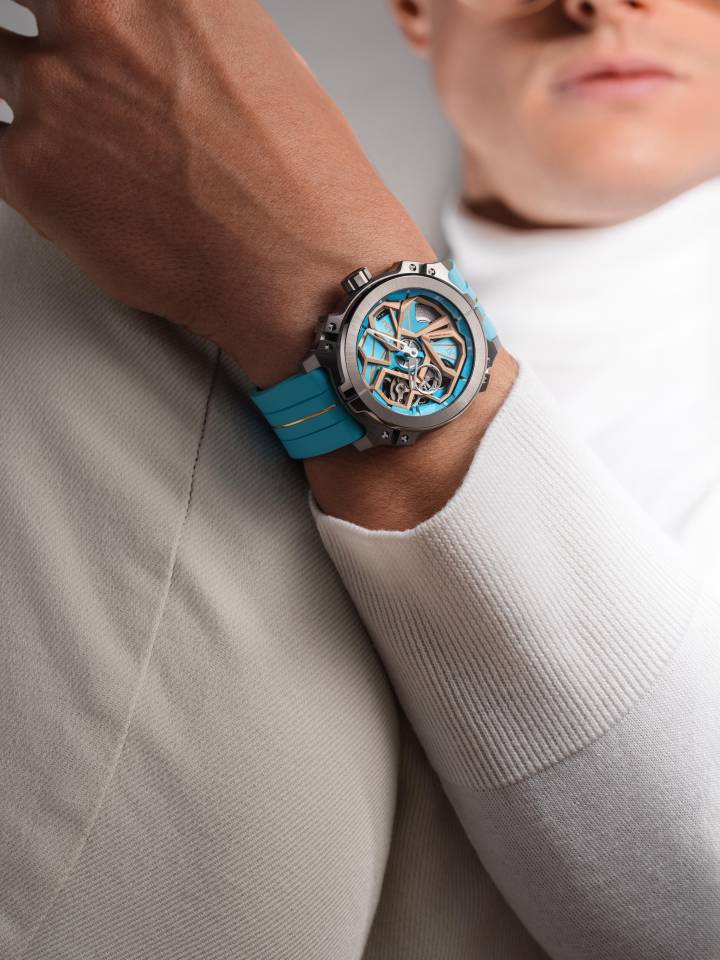 La nouvelle édition MU05-109 Architect of Golden Oasis est le fruit d'une collaboration entre Mauron Musy et Arturo Tedeschi, pionnier du design algorithmique.