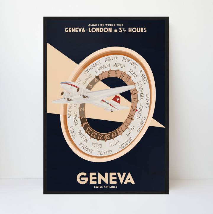 World Time Soars: «Cette pièce, dévoilée lors des Geneva Watch Days 2023, se présente comme une intersection vivante entre l'âge d'or de l'aviation et l'excellence horlogère moderne. Un avion DC-3, emblème du grand classicisme, navigue avec grâce à travers le cadran sophistiqué de la Patek Philippe 5531R-012 World Time. L'insigne suisse sur l'avion, HB-COT, rend discrètement hommage à Louis Cottier, le visionnaire derrière le mécanisme de la World Time encapsulant le récit des esprits pionniers transcendant les époques. Avec un clin d'œil à Time is Money de Noel Fontanet en 1935, cette œuvre change de paradigme. Ici, le temps n'est ni une marchandise ni une monnaie; il est héritage.»