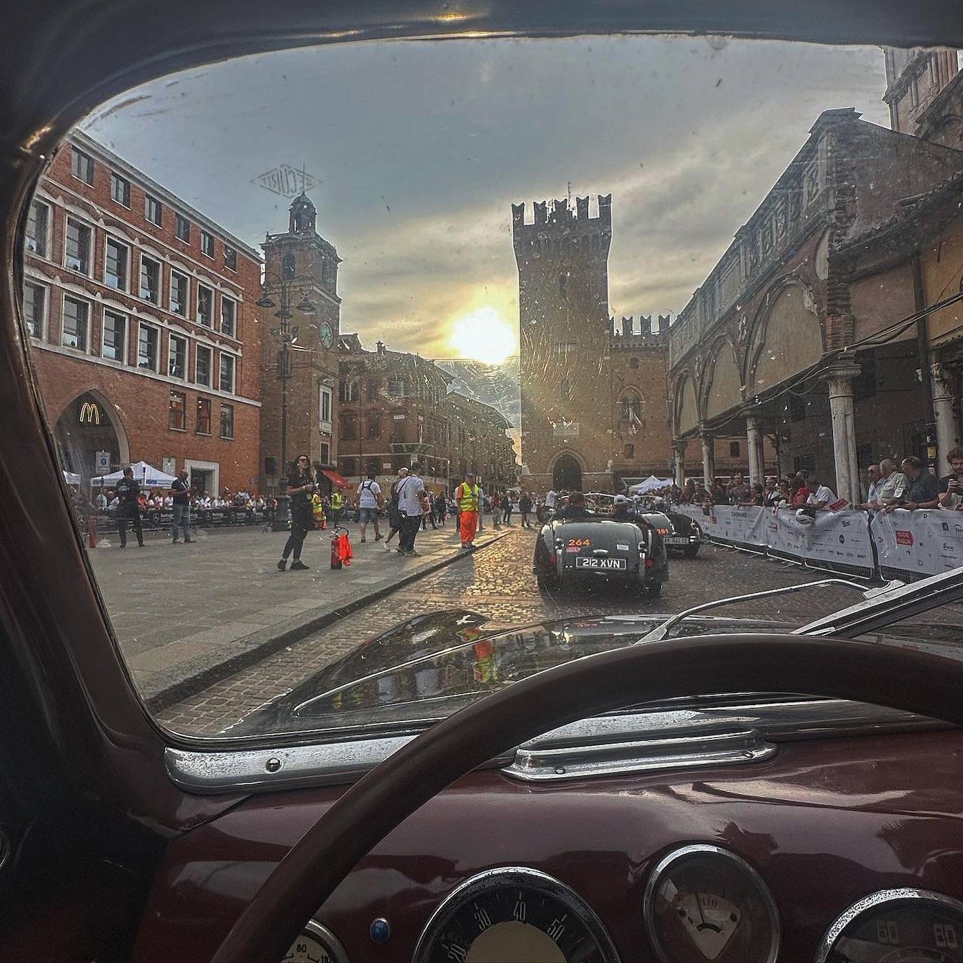 Mille Miglia: l'heure du rassemblement pour tout un pays