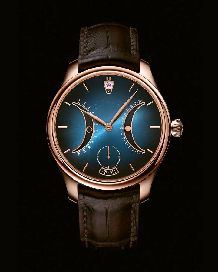 Quantième culturel développé par Agenhor pour H. Moser & Cie. Ce calendrier chinois montre les heures, minutes, secondes, la date, le mois, l'Année, et les Phases de lune, les Années chinoises et les mois embolismique.