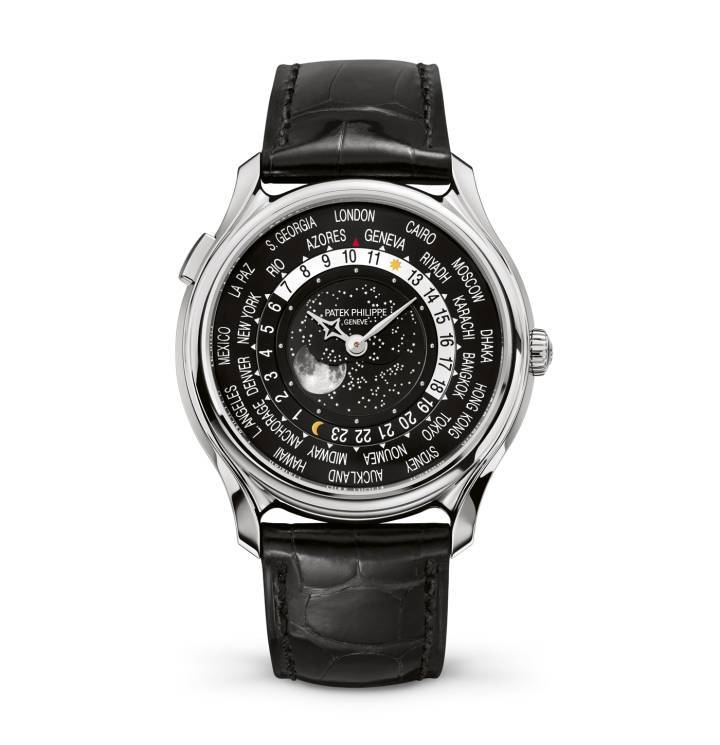 2014 – WORLD TIME MOON REF. 5575 – 39,8 mm CALIBRE 240 HU LU: A l'occasion des 175 ans de la manufacture genevoise, Patek Philippe a lancé deux éditions limitées de cette World Time Moon, avec, au centre du cadran, une indication réaliste des phases de lune. Un modèle pour hommes en or gris, édition limitée à 1'300 exemplaires. Un modèle plus petit pour femmes en or rose, édition limitée à 450 exemplaires.