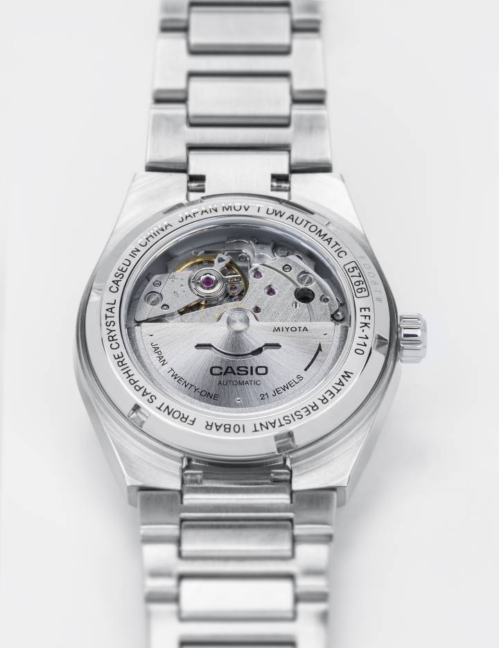 «Casio Automatic»: une nouvelle ère s'ouvre pour le fabricant japonais traditionnellement associé au quartz, qui investit désormais le champ de l'horlogerie mécanique.