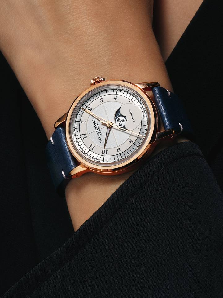 La Millésime Moon Phase est équipée du mouvement automatique RW4280 avec une réserve de marche de 38 heures.