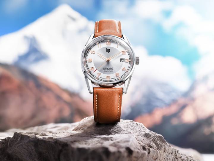 D'un diamètre de 39 mm, l'Annapurna rend hommage au premier sommet de plus de 8'000 mètres conquis par l'homme en 1950.