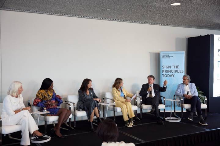 WJI 2030 Leadership Summit à l'Assemblée générale des Nations unies 2024, sur les Women Empowerment Principles. Depuis la gauche: Iris Van der Veken (Executive Director & Secretary Director, WJI 2030), Dr. Anino Emuwa (Founder 100 Women @ Davos), Ilaria Resta (CEO, Audemars Piguet), Antonella Centra (Executive VP General Counsel, Gucci), Alexander Lacik (CEO, Pandora), Raj Mehta (Director, Rosy Blue).