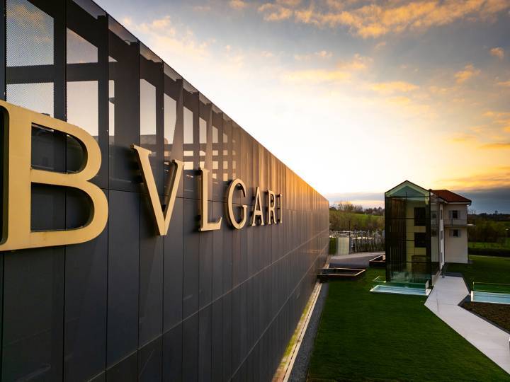 La Manufattura de Bvlgari à Valenza. Avec ses 33'000 mètres carrés, c'est le plus grand site de fabrication de bijoux mono-marque au monde.