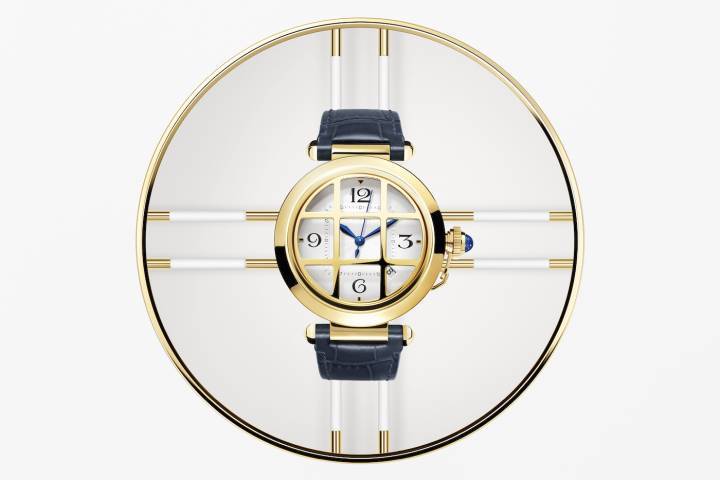 En 2022, la Pasha de Cartier Grille revient sur le devant de la scène. Une pièce forte dont la grille ajoute encore à la singularité de la montre – et du style Cartier.