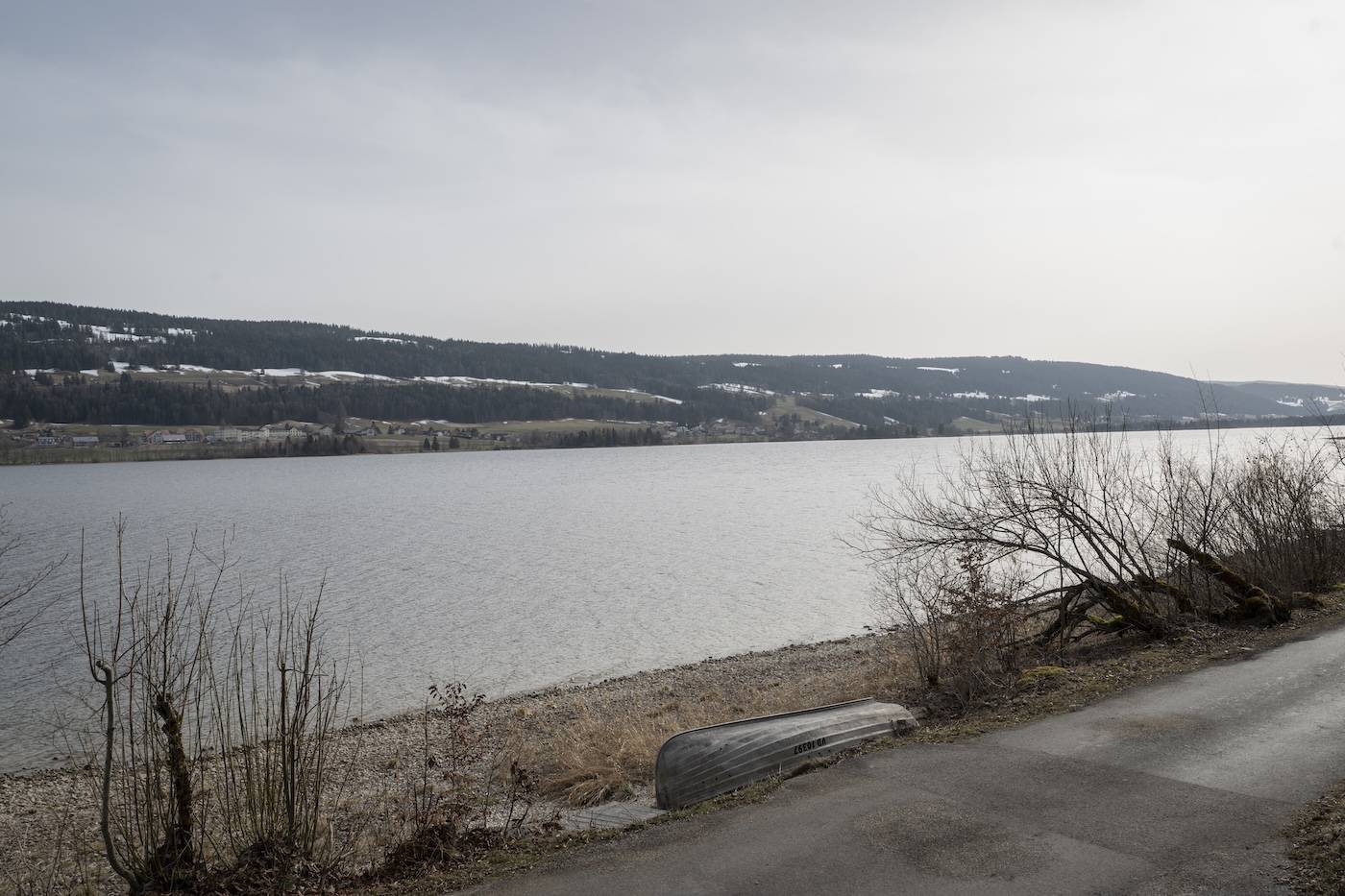 Au bord du Lac de Joux, plusieurs générations de la famille Meylan