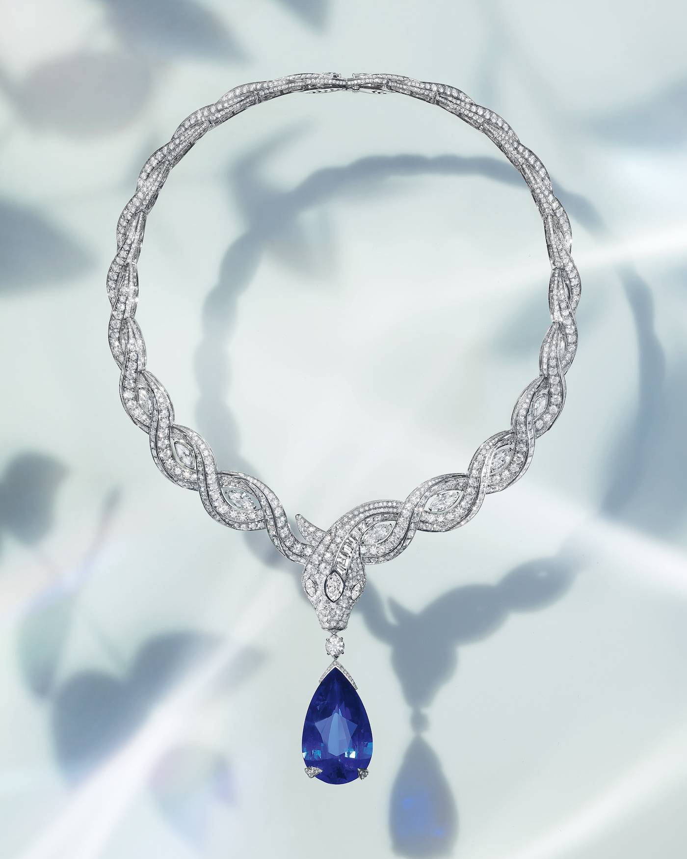 Collection The Garden of Wonders Collier Serpenti Ocean Treasure, avec en pierre de centre un saphir du Sri Lanka de 61,30 carats en forme de poire