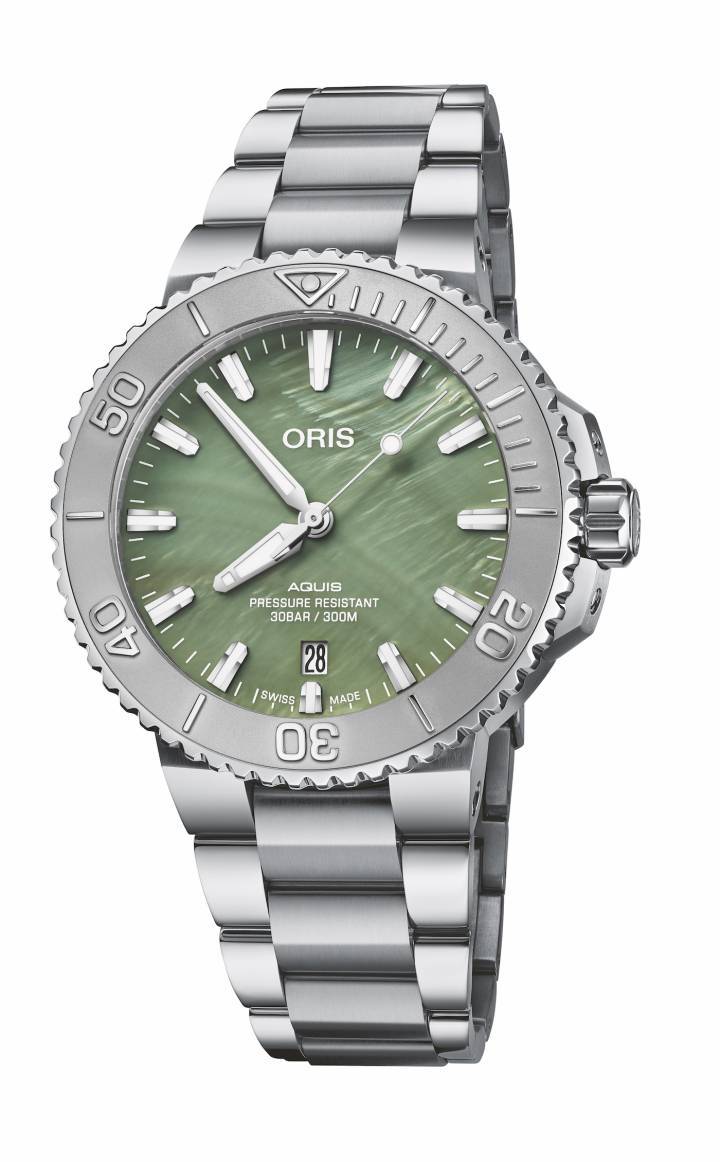 La montre Aquis New York Harbor Limited Edition, limitée à 2'000 pièces, en faveur du Billion Oyster Project oeuvrant à réintroduire un milliard d'huîtres dans le port de New York.