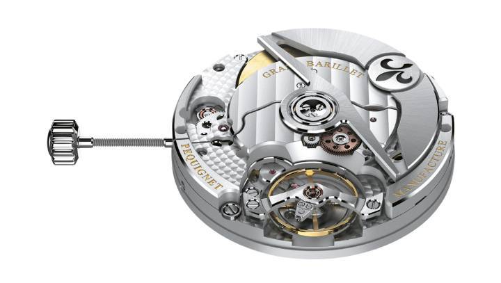 Calibre Initial 12 1/2''' (28,2 mm) pour une épaisseur totale de 4,2 mm. Heure, minute, grande seconde centrale, date. Réserve de marche de 65 heures. remontage bidirectionnel. 4Hz, 28'800 alt/h. Stop-seconde, date semi-instantanée. Décoration traditionnelle, Côtes de Genève, perlage, colimaçonnage. Deux brevets.