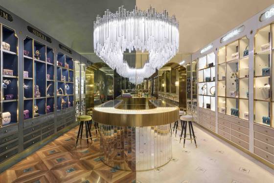 LE CABINET DES CURIOSITÉS DE BULGARI