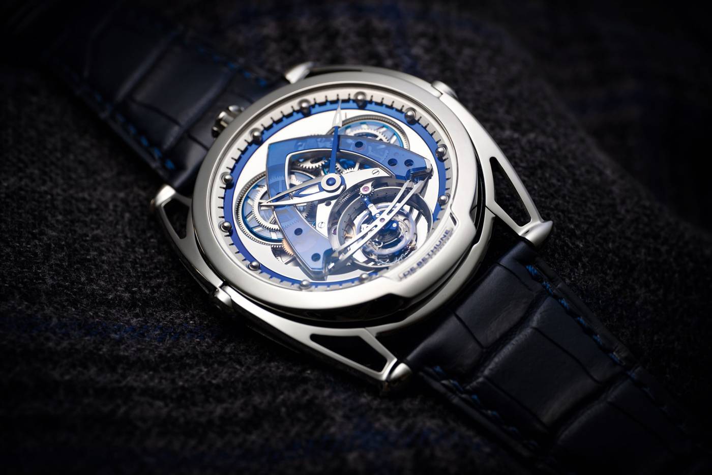 De Bethune: DB28 Steel Wheels Sapphire Tourbillon