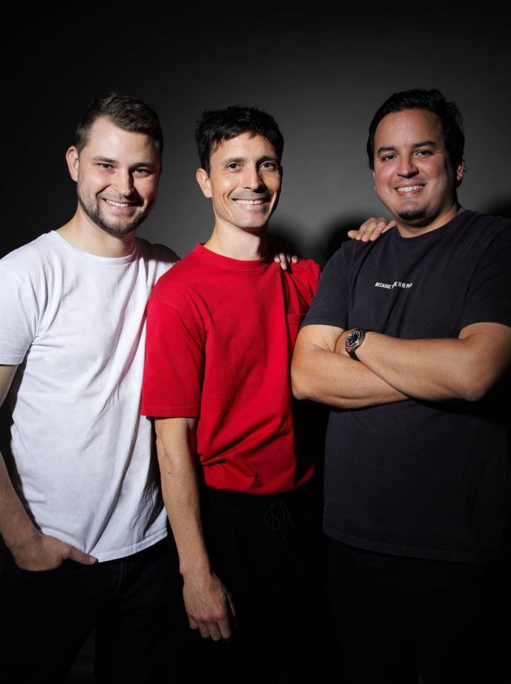 Les trois co-fondateurs de la marque ID Geneve. De gauche à droite : Cédric Mulhauser, COO et horloger, Singal Depéry, designer et Nicolas Freudiger, CEO.