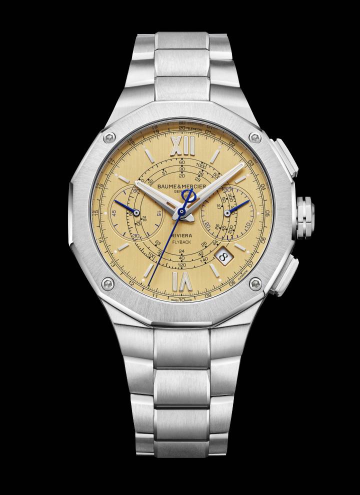 Ce nouveau chronographe flyback de 41 mm de diamètre à l'esthétique vintage est proposé dans une édition limitée à 73 pièces, en hommage à l'année de lancement de la collection Riviera en 1973. Le fin tracé concentrique des sous-cadrans du chronographe, du télémètre et du tachymètre est bordé par les chiffres romains et les index rivetés et rhodiés enduits de Superluminova beige.