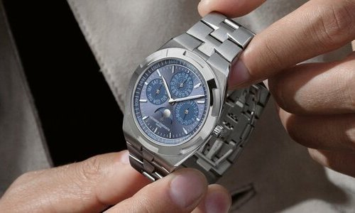 Vacheron Constantin Overseas Quantième Perpétuel Ultra-Plate Cadran Azur