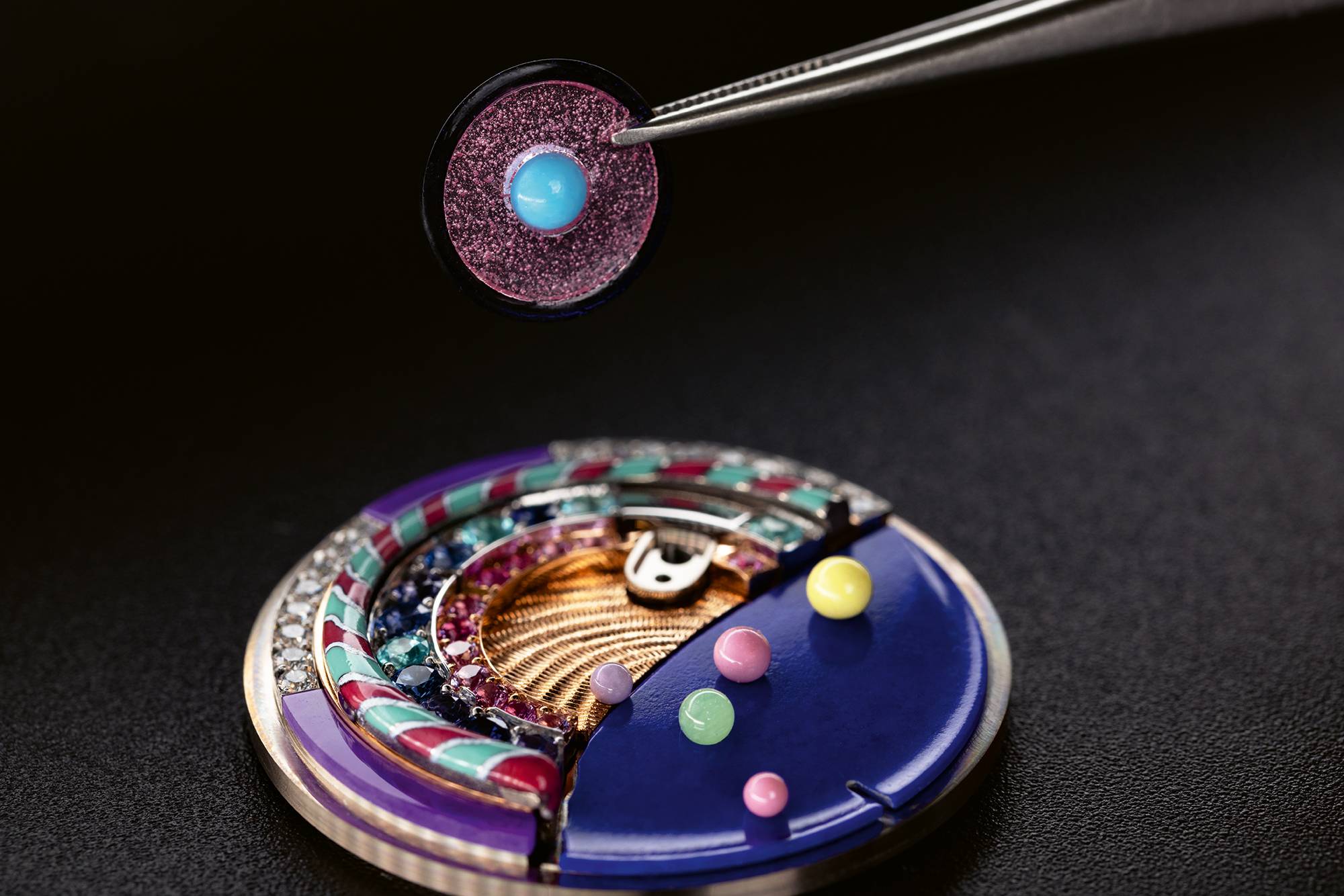 Van Cleef & Arpels Lady Arpels Casse-Noisette: La ronde des métiers d'art