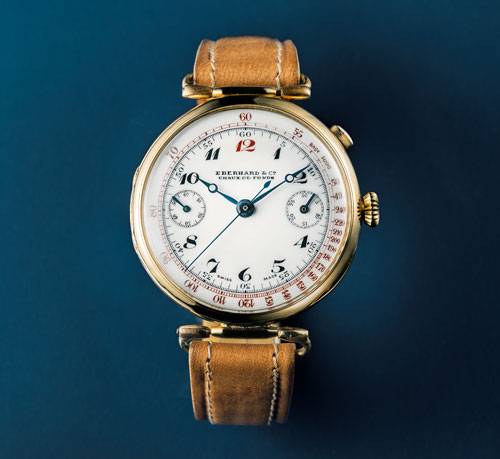Années 1910. LE PREMIER CHRONOGRAPHE DE POIGNET. Eberhard & Co. présente son premier chronographe monopoussoir à porter au poignet, qui contribue à accroître la popularité de la marque, même dans des pays aussi lointains que l'Inde, le Ceylan et Singapour.