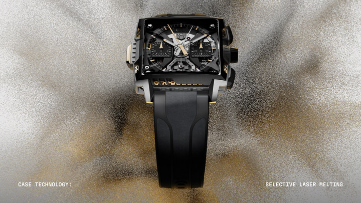 La nouvelle TAG Heuer Monaco Split-Seconds Chronograph Air 1 est dotée d'un boîtier en titane grade 5 ultra-léger, fabriqué à l'aide d'une technique de fabrication de pointe appelée « Selective Laser Melting » (SLM). Ce procédé de fabrication additive est souvent utilisé dans les secteurs de l'aérospatiale, de la médecine et de l' automobile pour créer des composants de haute précision aux géométries complexes.