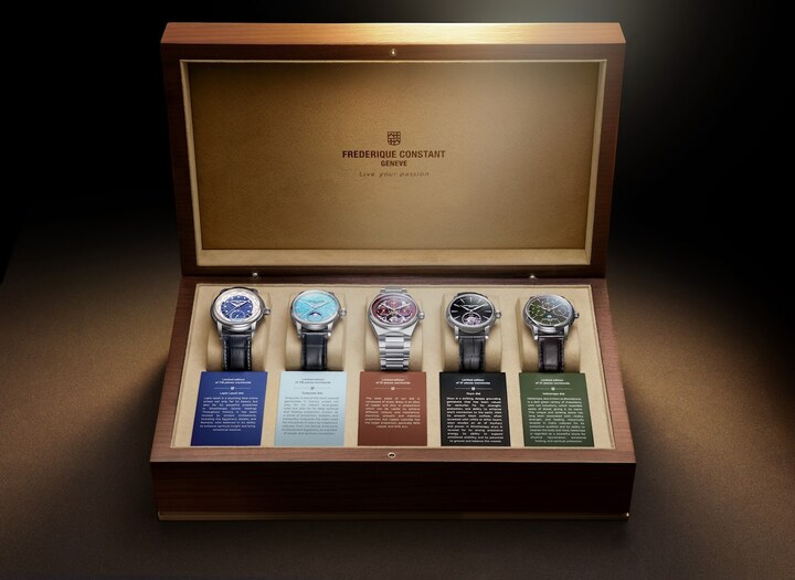 En 2025, pour ses 37 ans, Frédérique Constant a conçu pour la première fois un coffret réalisé à seulement 37 exemplaires. Il ne comporte que des pièces Manufacture, toutes en édition strictement limitée. Ensemble, elles incarnent la quintessence de ce que la maison sait offrir aujourd'hui à ses collectionneurs les plus exigeants. Le thème de l'année est minéral. Lapis-lazuli, turquoise, héliotrope et onyx sont à l'honneur, complétées d'un Quantième Perpétuel Tourbillon à cadran bordeaux, largement ajouré pour révéler toute la minéralité du mouvement. Du worldtimer au calendrier perpétuel en passant par la phase de Lune, ce coffret de 5 montres a été nommé «The Elements Collection».