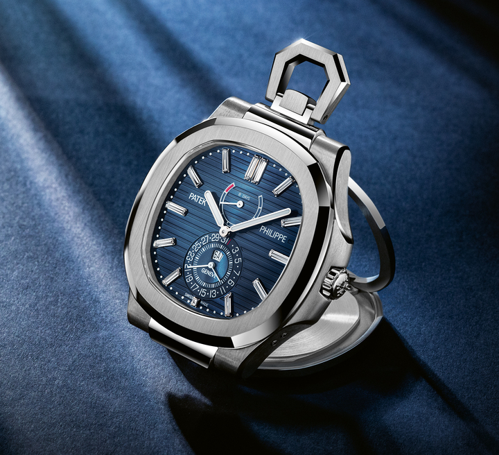 Montre de bureau Référence 958G-001 en or gris