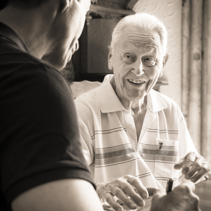 Aujourd'hui âgé de 97 ans, Jean Pommier nous raconte en détail son parcours horloger et comment il a développé le mouvement électrique de Lip.