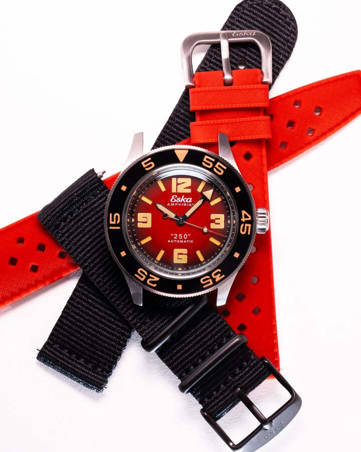 La série limitée Red Viper a connu un grand succès en ligne.