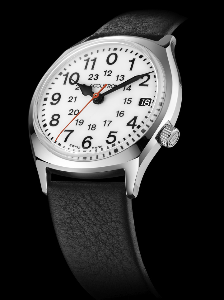 La réédition de l'Accutron Legacy R.R.-0 (34mm) avec son style «chemin de fer» très distinctif